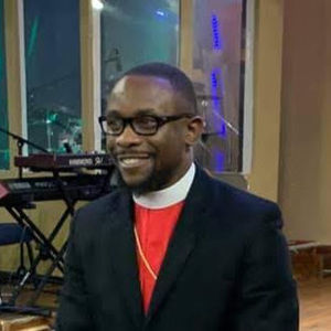 Meet your Posher, Apostle otis